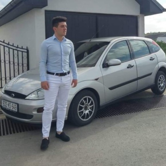 Profile picture of Aleksandar