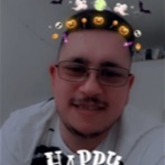 Profile picture of Zoli