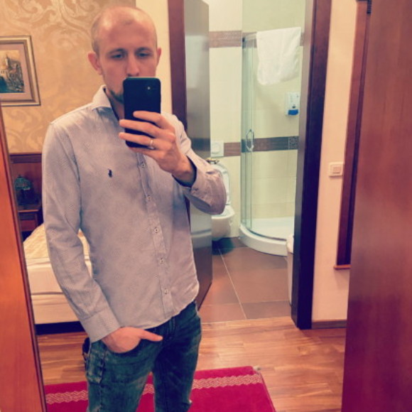 Profile picture of Robert