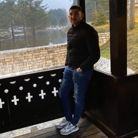 Profile picture of Nikola