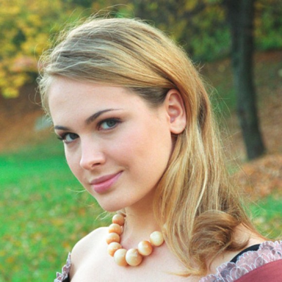 Profile picture of Elena