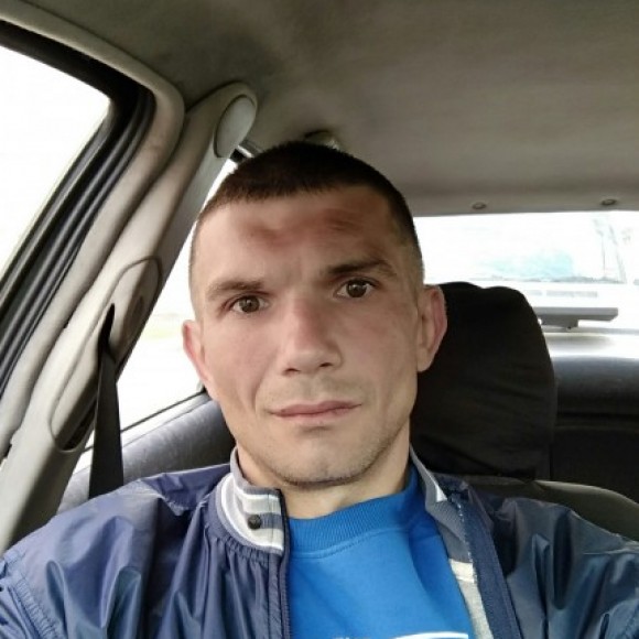 Profile picture of Artiom Borisenko