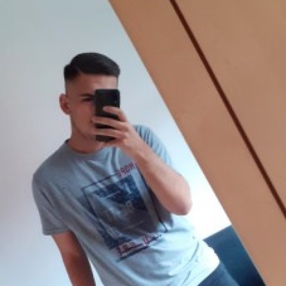 Profile picture of Edis123